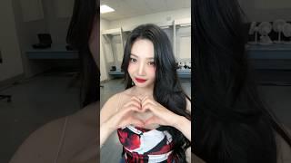ReVeluv •• 𝕃𝕠𝕧𝕖 𝕞𝕖 𝕥𝕠𝕠 ( σ̴̶̷̤ .̫ σ̴̶̷̤)#레드벨벳 #RedVelvet#조이 #JOY#코스믹 #Cosmic#KMEGACONCERT