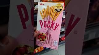 Pocky Strawberry flavour #pocky #shortfeed #food #trendingonshorts #ytshorts #uae #viralfood #food