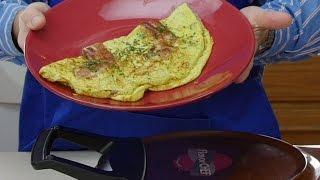 Easy to Make Bacon and Egg Omelet (Omelette) in the FlavorChef