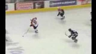 Brian Campbell lays out RJ Umberger w/ Jeanneret