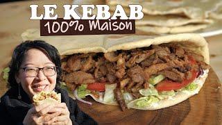 Kebab 100% maison avec viande marinée grillée, pain pita, sauce blanche, salade, tomate, oignon !