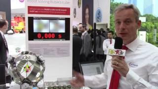 PSDtv - Infineon's Rubik's Cube Robot breaks world record