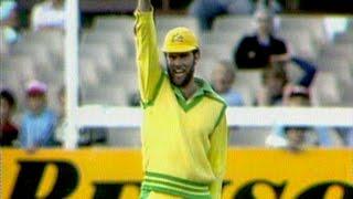 (MOJO Classics) Aussie Cricket Ad 'World Series Cup' (1982)