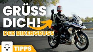 Der Bikergruß - warum grüßen sich Motorradfahrer?