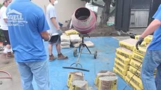 How to mix concrete in a mixer