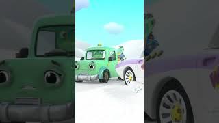 Weasel Stuck in the Snow ️ | Gecko's Garage  #Shorts #GeckosGarage