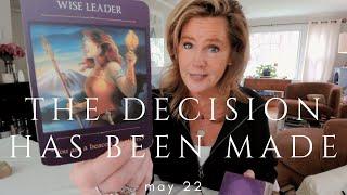 Your Daily Tarot Reading : The Decision Has Already Been MADE - You're A RARE LEADER