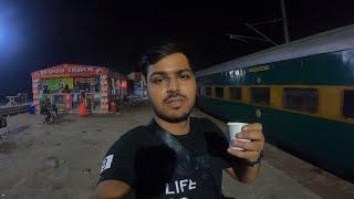 Over Night train journey in Patna-Kolkata Garib Rath*Ye Sahi hua Platform ticket*