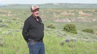 Dinosaur-rich area south of Billings at heart of public-vs.-private debate