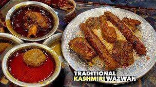 KASHMIRI शादी वाला 10-COURSE WAZWAN मटन रोगन जोश | मिर्ची कोरमा | तबक़ मांस IN SRINAGAR KASHMIR FOOD