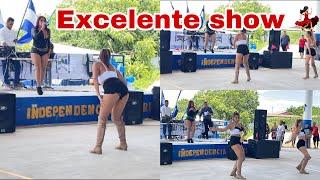 Show EN VIVO de Laura Arévalo y sus chicas 