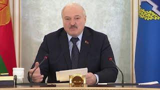 Лукашенко: Будем смотреть по сторонам — свернём шею! // Казахстан. Протесты. ОДКБ