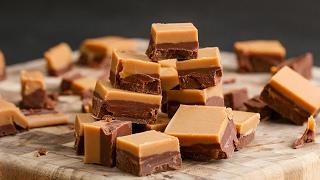 Easy Chocolate Peanut Butter Fudge