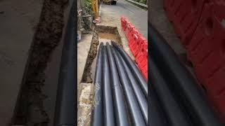 instalación cable subterráneo #actualidad #concreto #construccion #ingenieria #vias