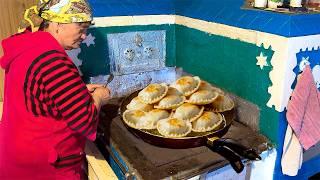 Old Grandma’s Traditional Family Cooking Recipe in a Remote Mountain Village | Simple Living