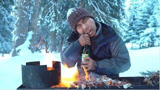 Wild Cooking-Have you ever tried having kebabs in the snow? It’s wonderful to enjoy alone.