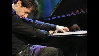 Vadim Neselovskyi improvises a complete piece of music based on numbers given by the audience
