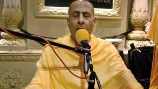 Hare Krishna Kirtan by HH Radhanath Swami at ISKCON London, UK