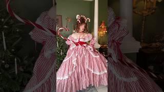 A look for a candy cane queen!! Made for this perfect gown by Selkie ️