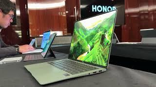 Hands-on with the Honor MagicBook Art 14 with removable webcam!