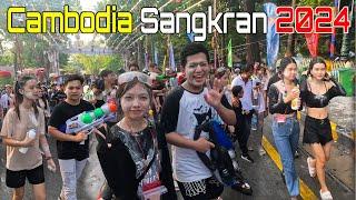 Amazing Fun Wat Gun Festival At Sangkranta Phnom Penh Wat Phnom Cambodia 2024