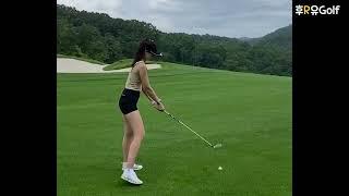 예쁘다!! 가슴에 화살이 날아와 꽂힌다!!! 일반인 아마추어 미녀골퍼 골프스윙 Korean golf beauty doolyben ゴルフ Gorgeous 골프웨어 미니스커트