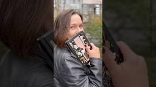 Обращаете внимание на книги, которые читают вокруг вас? #2talkgirls #книги #booktok