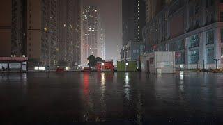 [4K] 雨夜城市漫步，中国贵阳花果园。