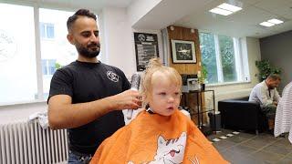 FIRST TIME AT THE HAIRDRESSER! Lollipop, grandma hair cut & pop corn Vlog Ep4