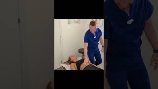 PAIN and POSTURE, The osteopath intervenes #osteopathy #asmrvideo #osteopatia