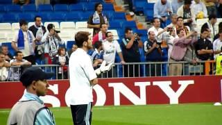 Iker Casillas warm up before match