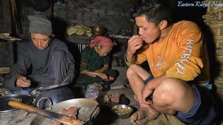 Real Himalayan Nepales village Lifestyle  // Eastern Rural Nepal // Organic Food