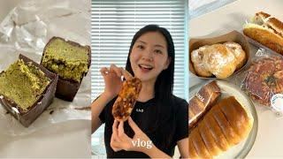 빵순이 VLOG | 대기업 빵집 특집 | 뚜레쥬르 파리바게트 다 모엿~ | 두바이초콜렛 막차 탑승 | 베이비슈에 푹 빠진 요즘 | 마라엽떡에 소세지 왕창 넣기 | 저메추 타코야끼