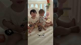 哥哥和妹妹的才艺表演#龙凤胎 #记录宝宝 #跳舞的宝宝