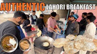 CHEAPEST ROADSIDE BREAKFAST | AL MAJEED NASHTA POINT | BEST STREET FOOD FOR LAHORI DESI BREAKFAST