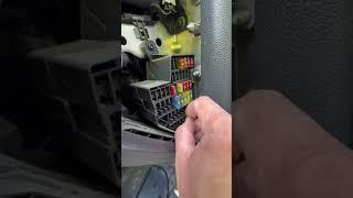 VW Golf Mk6 12v socket repair in 2 minutes