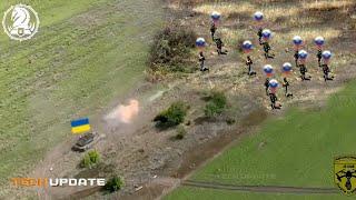 Horrific!! How Ukrainian Abrams tanks brutally blow up Russian infantry in precision strike