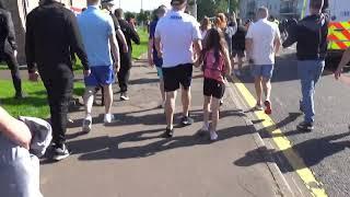 Police Scotland using their batons on Loyalists for walking up the street