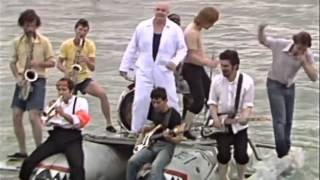 Bad Manners - Walking In The Sunshine 1981 - Video