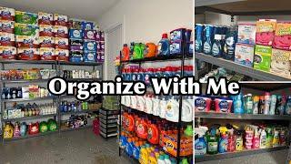 STOCKPILE ORGANIZE & DECLUTTER WITH ME| HOW I ORGANIZE MY COUPONING STOCKPILE