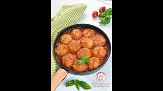 Polpette al sugo ricetta della nonna tradizionale cucina italiana - meatballs with sauce