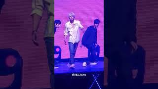 [ 더보이즈 ] 221203 더비로드 우리망고의 복근... #더보이즈 #에릭 #더비로드