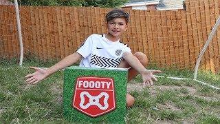 Unboxing Foooty Ball Football / Soccer Extreme Ball - Test on Feet