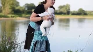 New Size Fidella FlyTai demonstration (Mei Tai babycarrier Amors Love Arrows - plum)