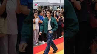 “ออฟโรด” เรียกเสียงกรี๊ดสนั่น บนรันเวย์สีรุ้ง ในงาน 𝙒𝘼𝙏𝙎𝙊𝙉𝙎 𝙋𝙍𝙄𝘿𝙀 𝙏𝙊 𝘽𝙀 𝙈𝙊𝙍𝙀 ️‍