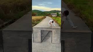 Amazing 3D Art Work 237 #3dstreetart #artform #artinstallation #skateboarding #3dart #automobile