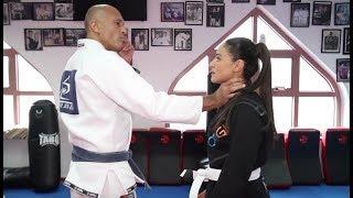 أساليب دفاع عن النفس Royce Gracie   فنون القتال  مع عريفة