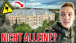 PLÖTZLICH BRUMMT ES! - Strom läuft noch in riesiger verlassener POLIZEI UNIVERSITÄT!