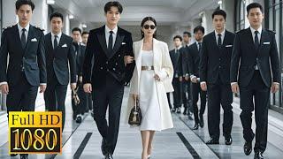 A handsome, poor young man becomes a bodyguard, and the female CEO accidentally falls for him.