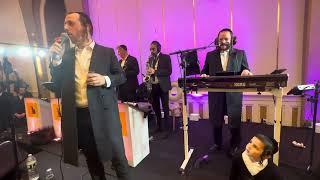 Englander & Kahan Wedding  ||  Singer Sruly Green with Avrumi Berko on the keys